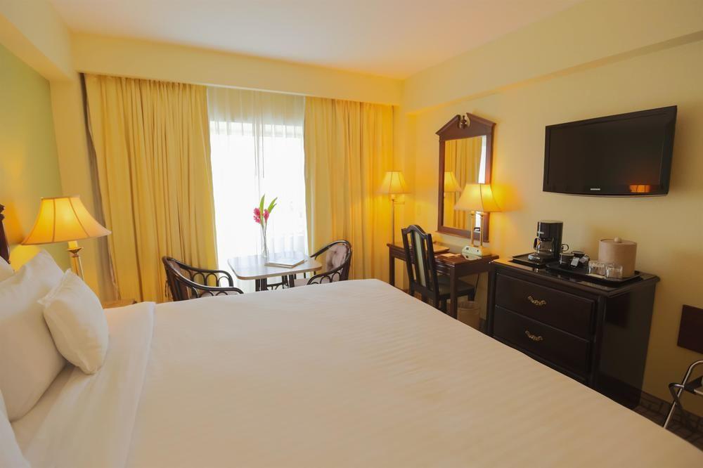 Hilton Doubletree By Hilton Managua Hotel Buitenkant foto