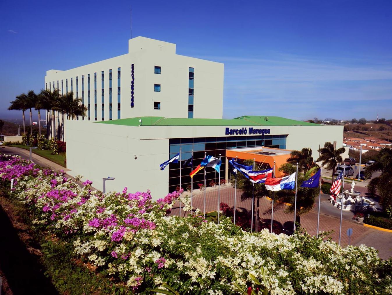Hilton Doubletree By Hilton Managua Hotel Buitenkant foto