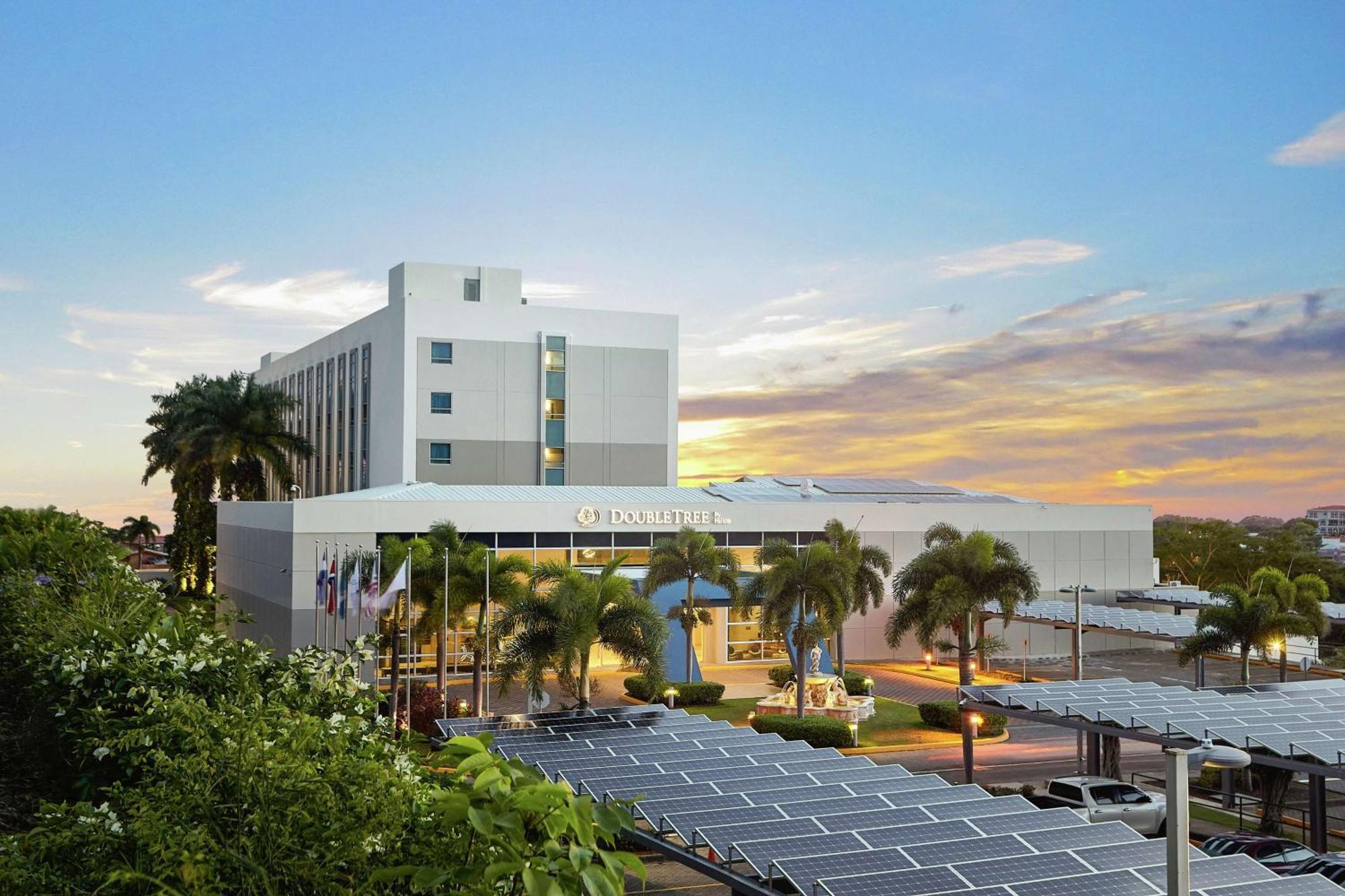 Hilton Doubletree By Hilton Managua Hotel Buitenkant foto