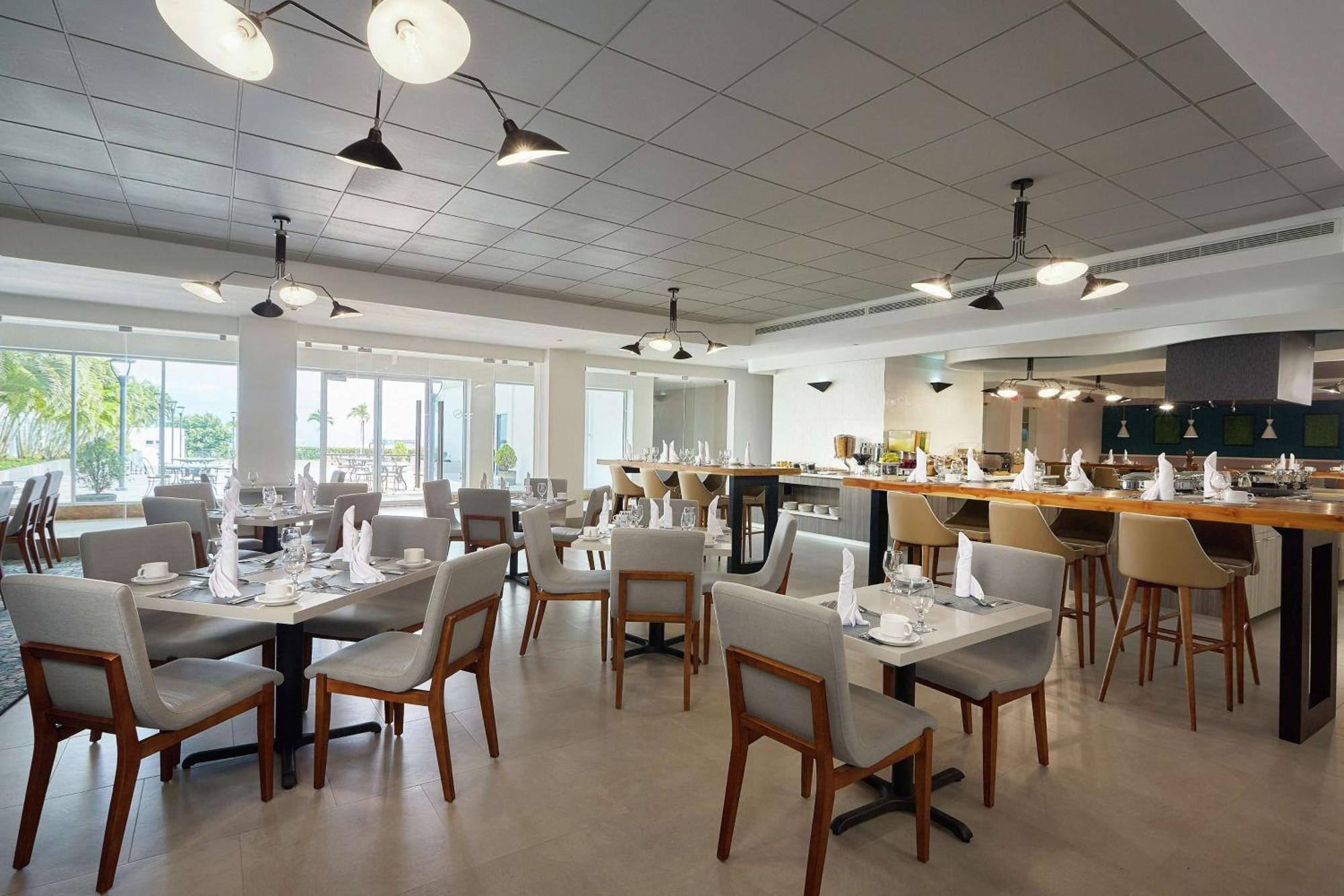 Hilton Doubletree By Hilton Managua Hotel Buitenkant foto